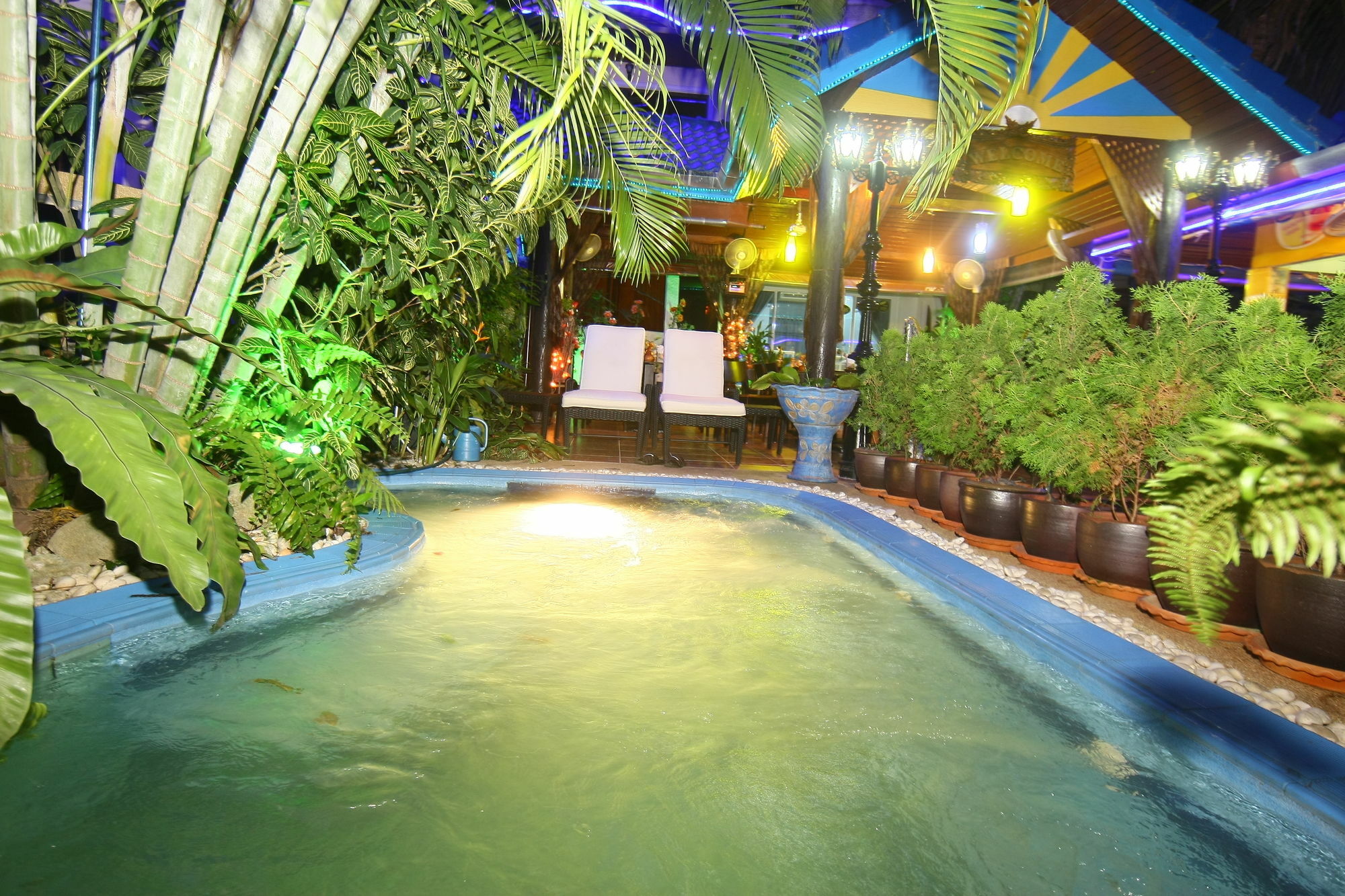 Patong Sunbeach Mansion Esterno foto
