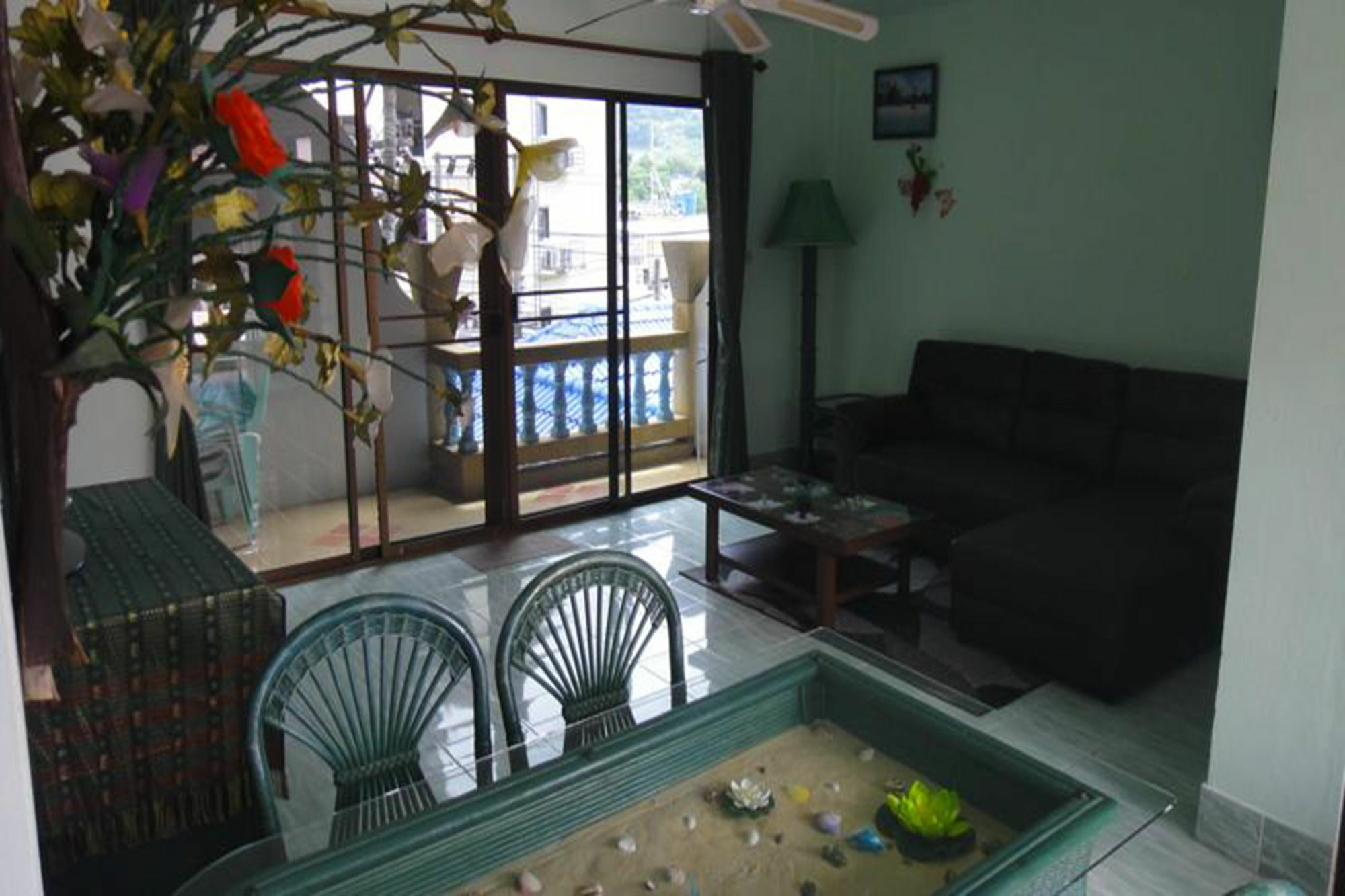 Patong Sunbeach Mansion Esterno foto
